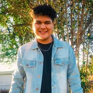 Meet your Posher, Tomas